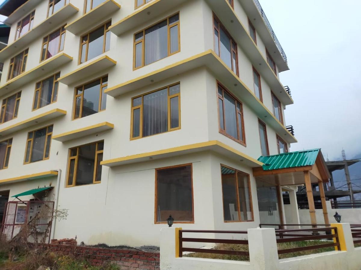Lotus Inn Rohtang View Manali  Exterior photo